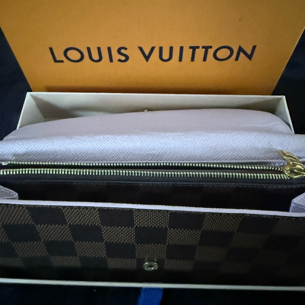 Louis Vuitton Brown Checkered Wallet - Picture 2 of 11